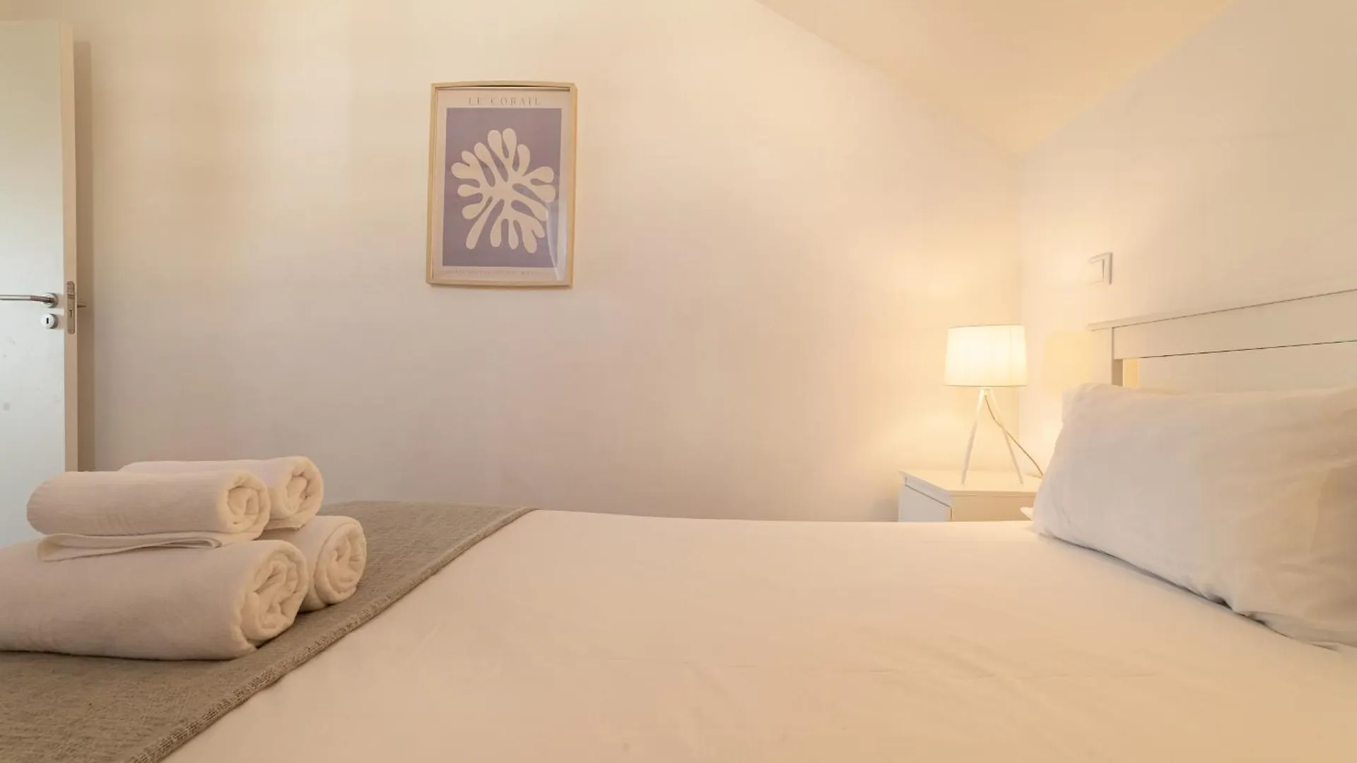 ליסבון By The Palace - Ajuda Apartments