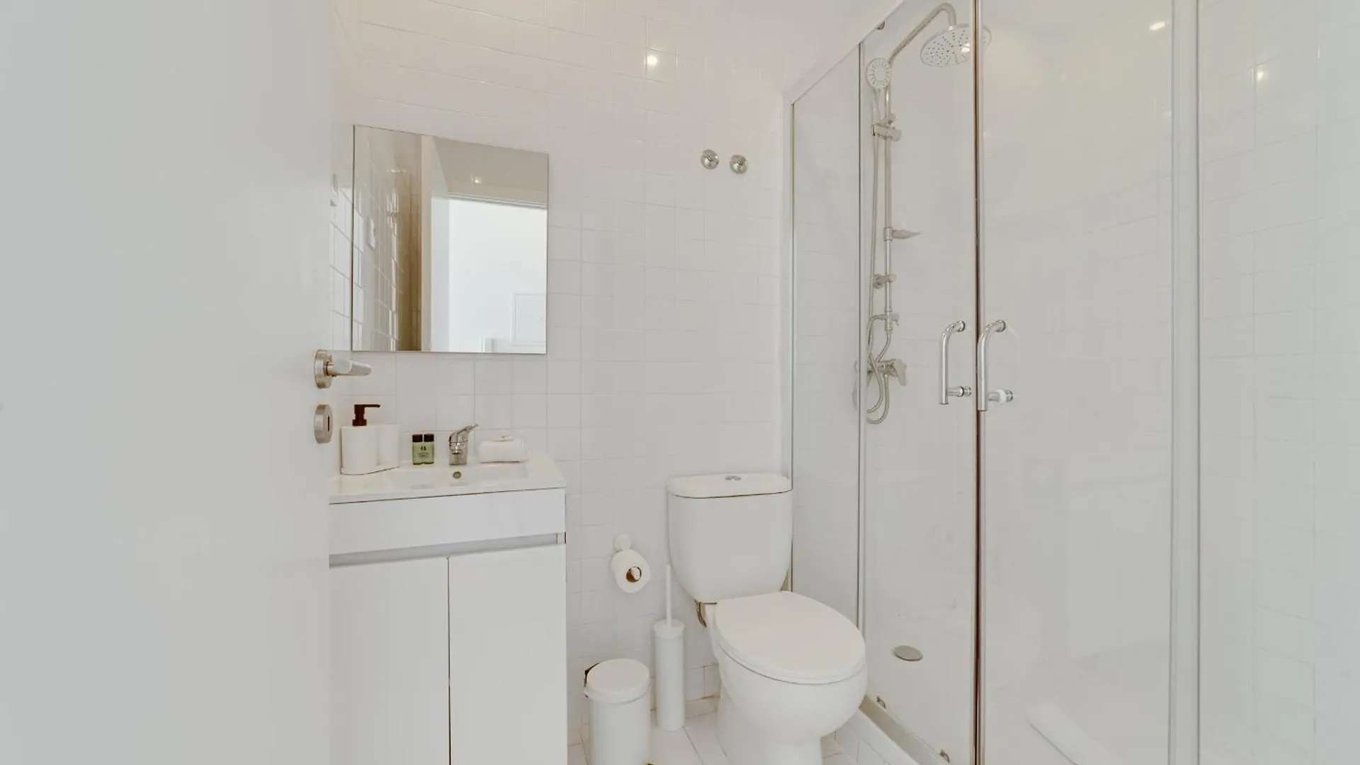 By The Palace - Ajuda Apartments Lisbon